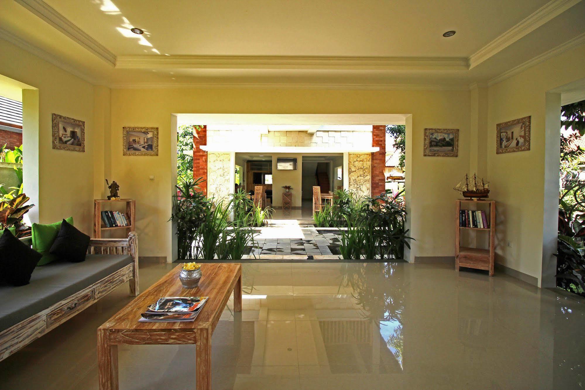 Uma De Villa Denpasar Esterno foto